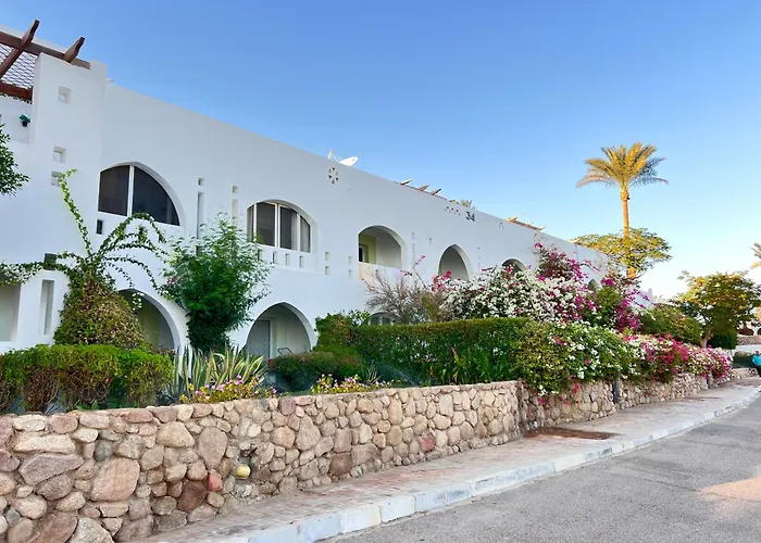 For 4 In Coral Bay Sea And Salt View Apart Otel 4*